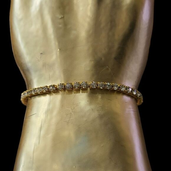 PARIS!‎ 2/$30 Tennis Bracelet Crystal and Goldtone Stretch  8" - Picture 8 of 10